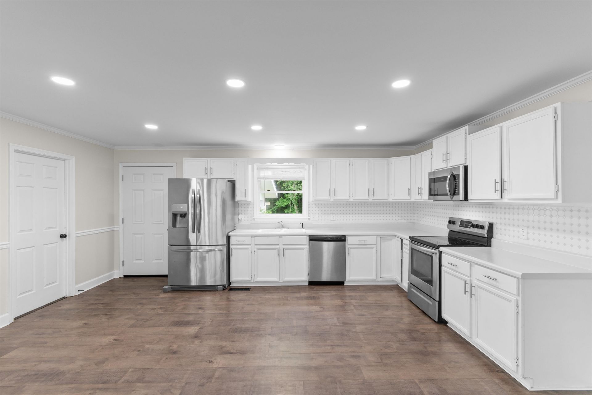 191 Deer Run Ave.  Photo 9
