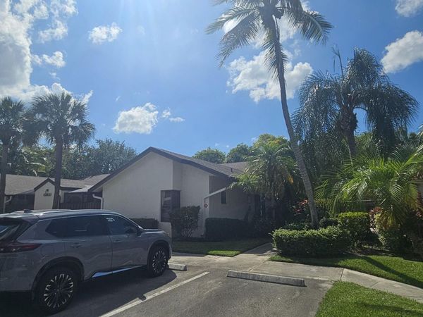 2511 N Carambola Cir Circle N, Unit 18102, Coconut Creek, FL 33066