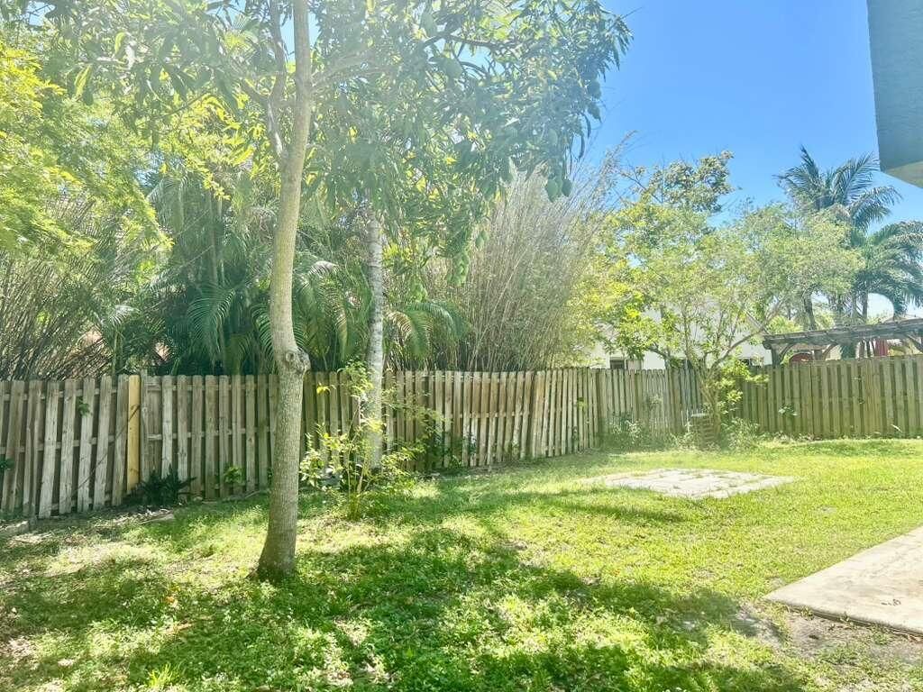 3088 NW 123rd Terrace, Sunrise, FL 33323 Photo