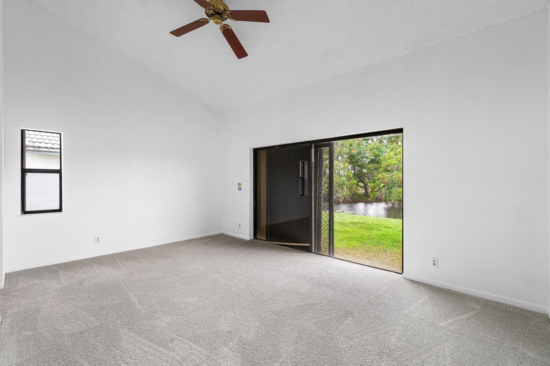 9297 Laurel Green Drive, Boynton Beach, FL 33437 Photo