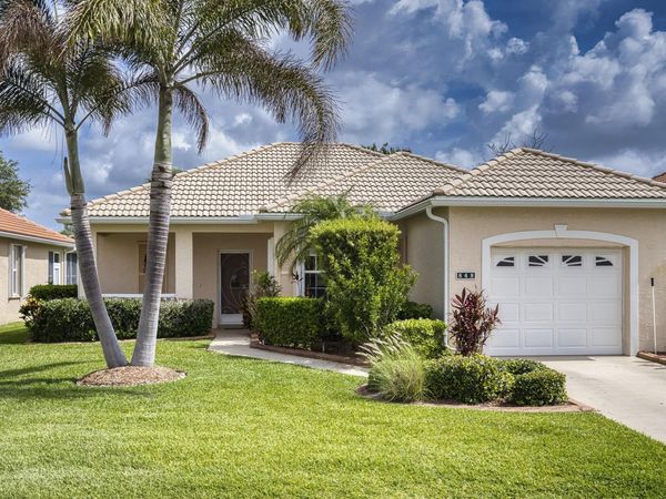 848 NW Sorrento Lane, Port St. Lucie, FL 34986