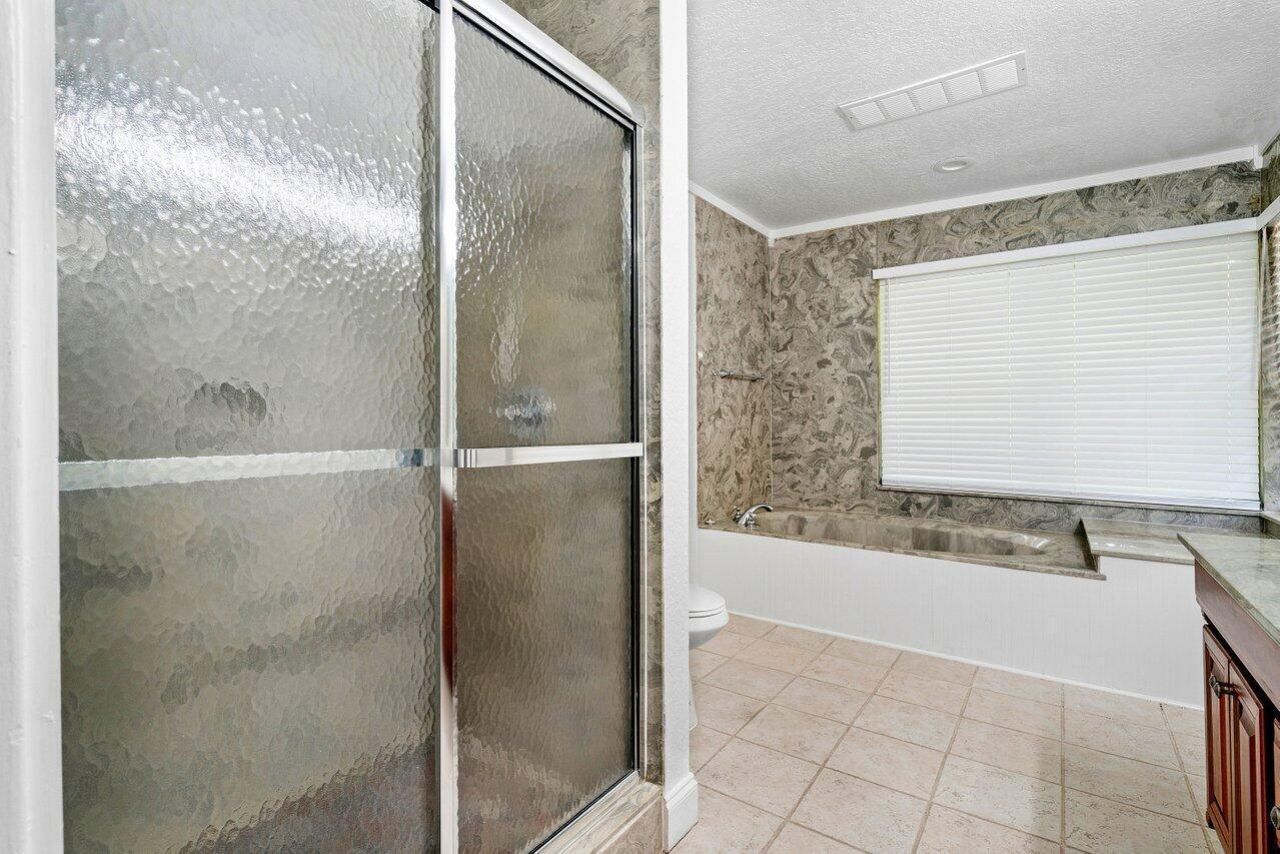 9405 Dundee Drive, Lake Worth, FL 33467 Photo