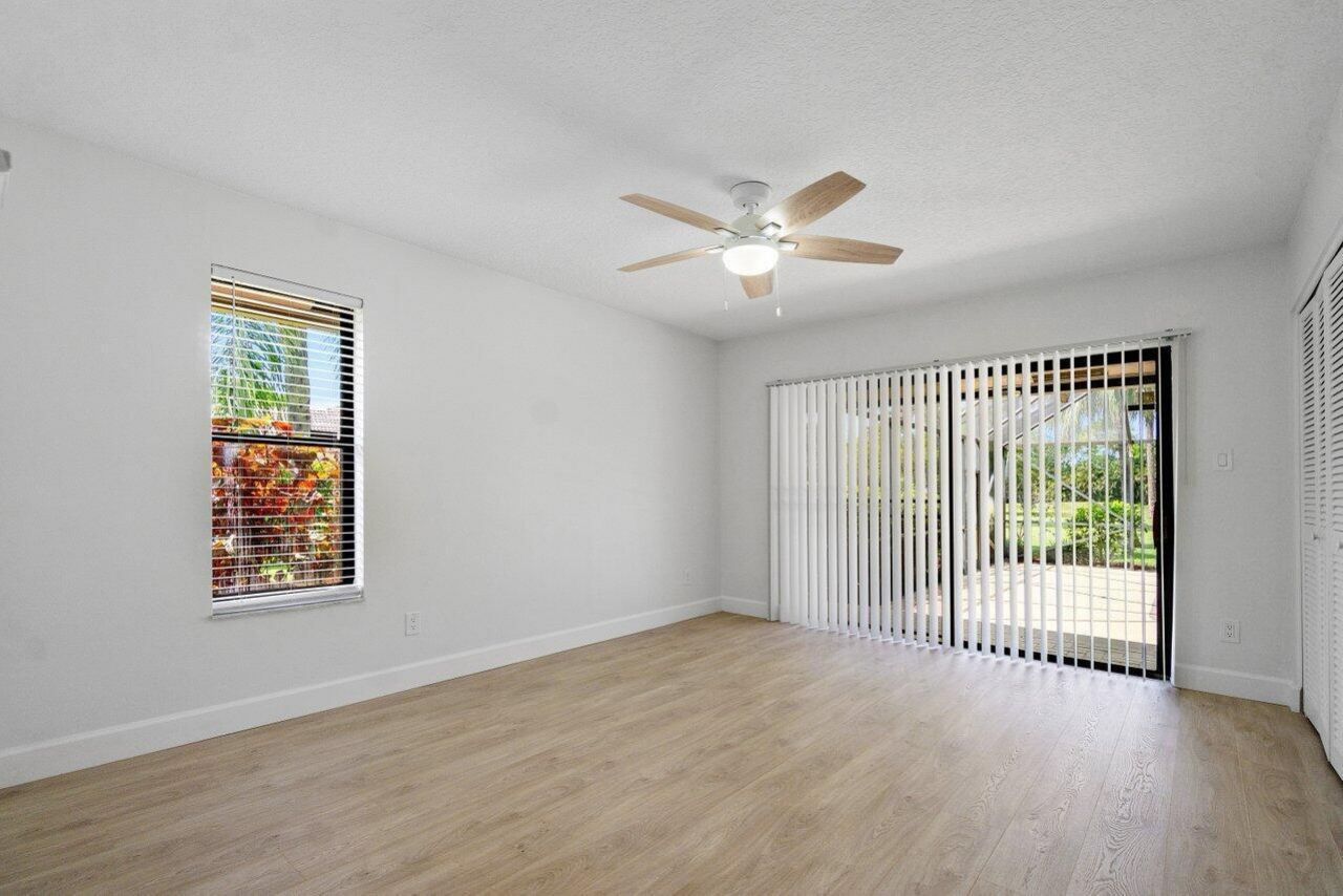 9405 Dundee Drive, Lake Worth, FL 33467 Photo