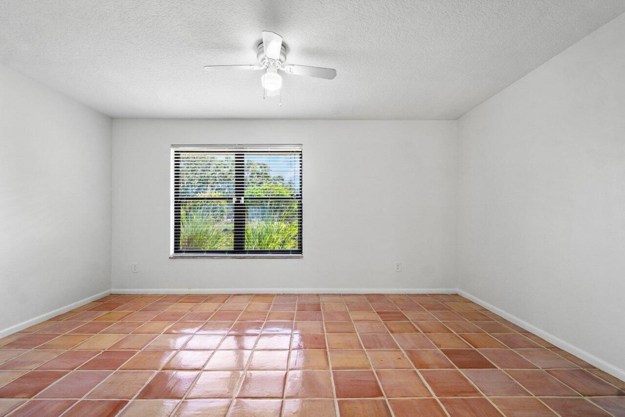 9405 Dundee Drive, Lake Worth, FL 33467 Photo