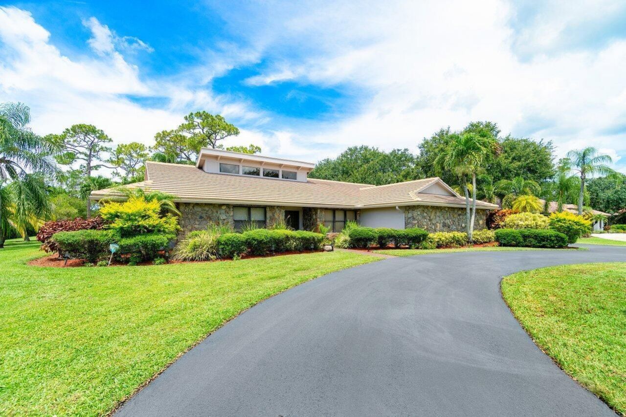 9405 Dundee Drive, Lake Worth, FL 33467 Photo