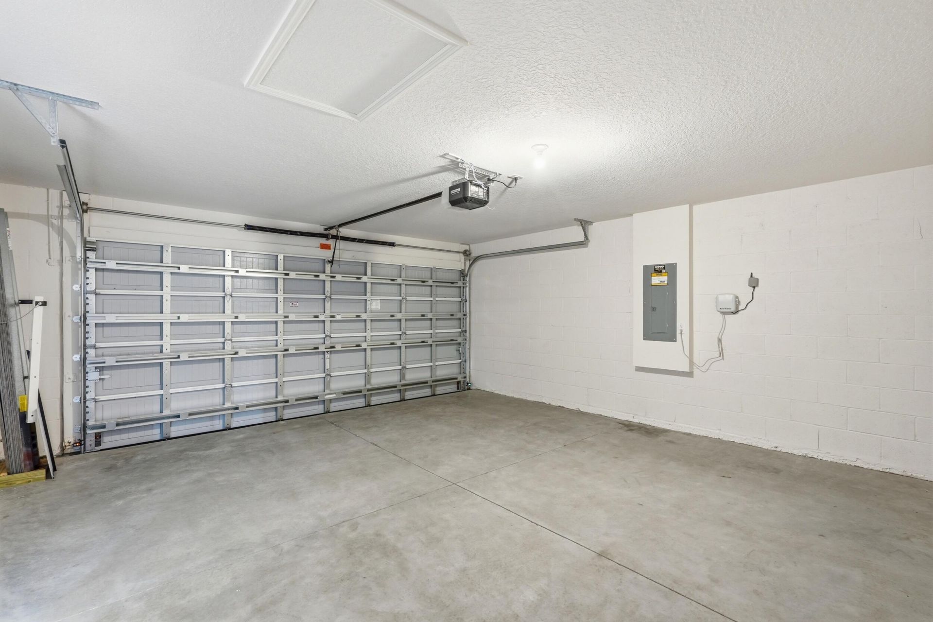 375 SW Dwight Avenue, Port Saint Lucie, FL 34983 Photo