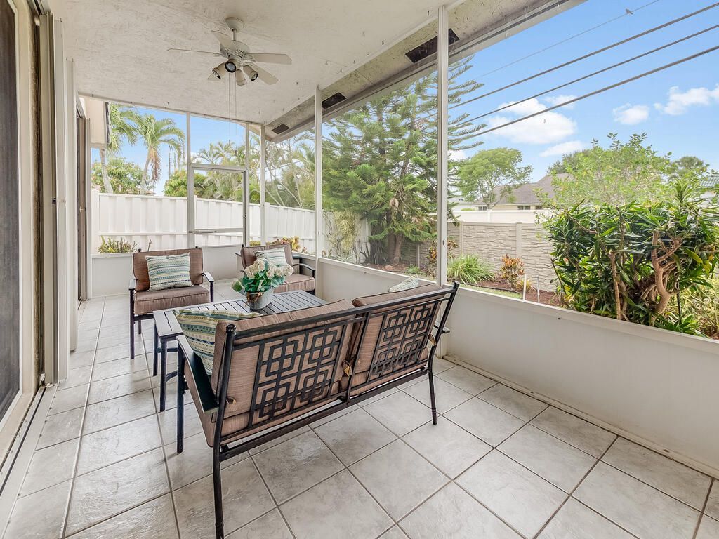 8540 Cypress Glen Court, Lake Worth, FL 33467 Photo