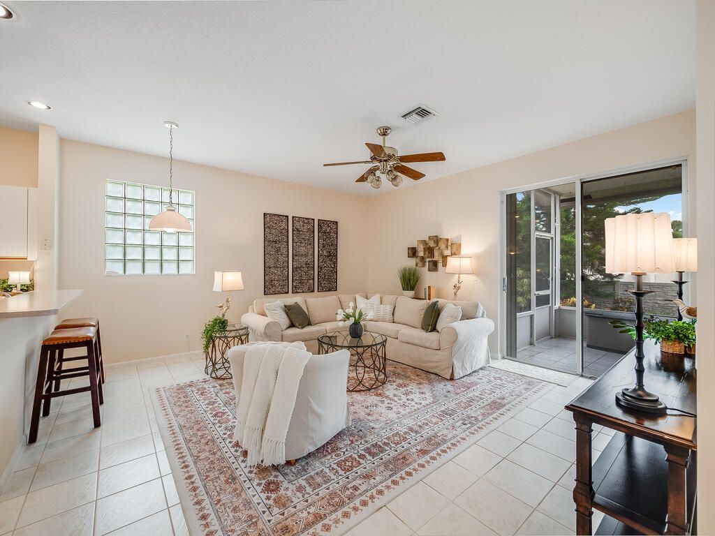 8540 Cypress Glen Court, Lake Worth, FL 33467 Photo