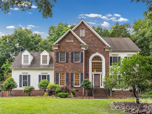 7411 Leharne Drive, Charlotte, NC 28270