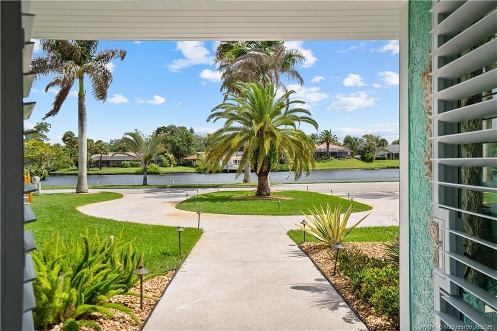 2666 SE Erickson Drive, Port Saint Lucie, FL 34984 Photo
