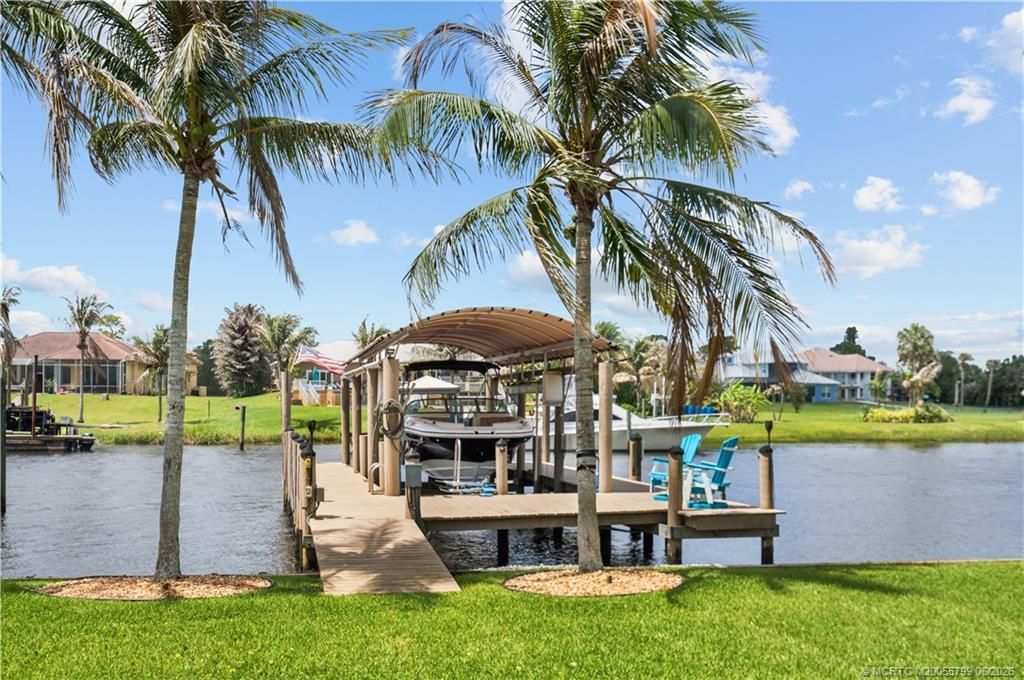 2666 SE Erickson Drive, Port Saint Lucie, FL 34984 Photo