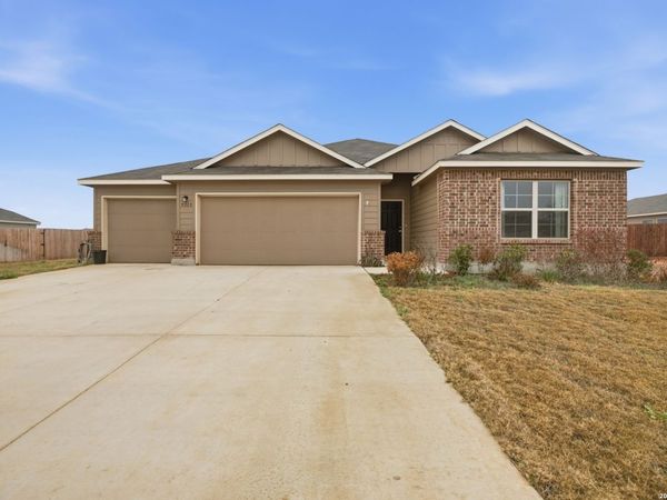 9313 BRONZE CYN, Atascosa, TX 78002