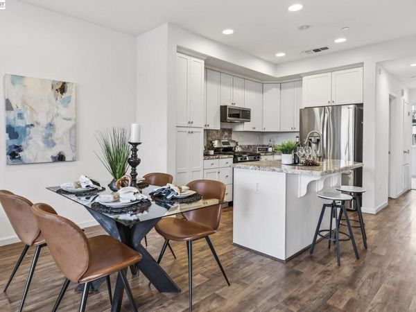 1072 Victories Loop, San Jose, CA 95116