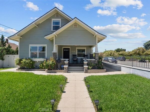 329 N Campus Avenue, Upland, CA 91786