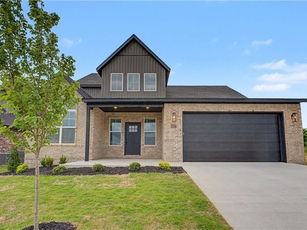 6607 SW Crabapple Street , Bentonville, AR 72713