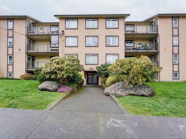 3258 Alder St , Unit #406, Saanich, BC V8X 1P3