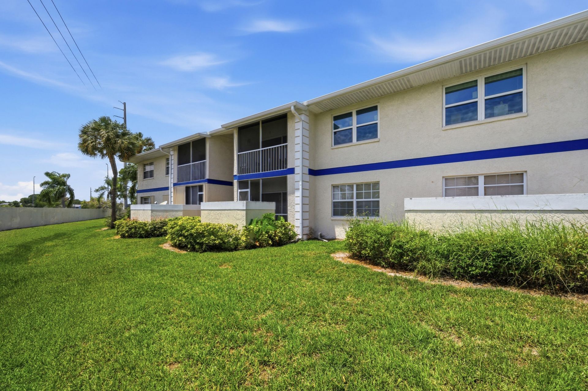 1530 SE Royal Green Circle, Unit 204, Port Saint Lucie, FL 34952 Photo