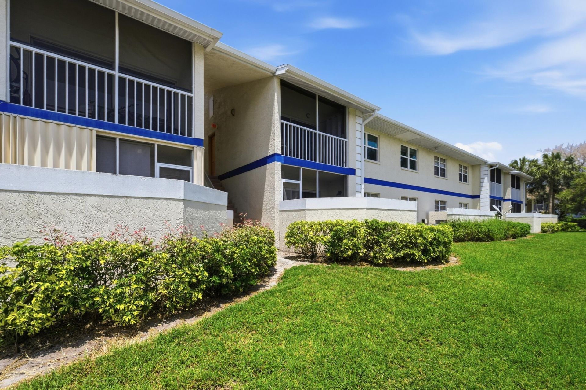 1530 SE Royal Green Circle, Unit 204, Port Saint Lucie, FL 34952 Photo