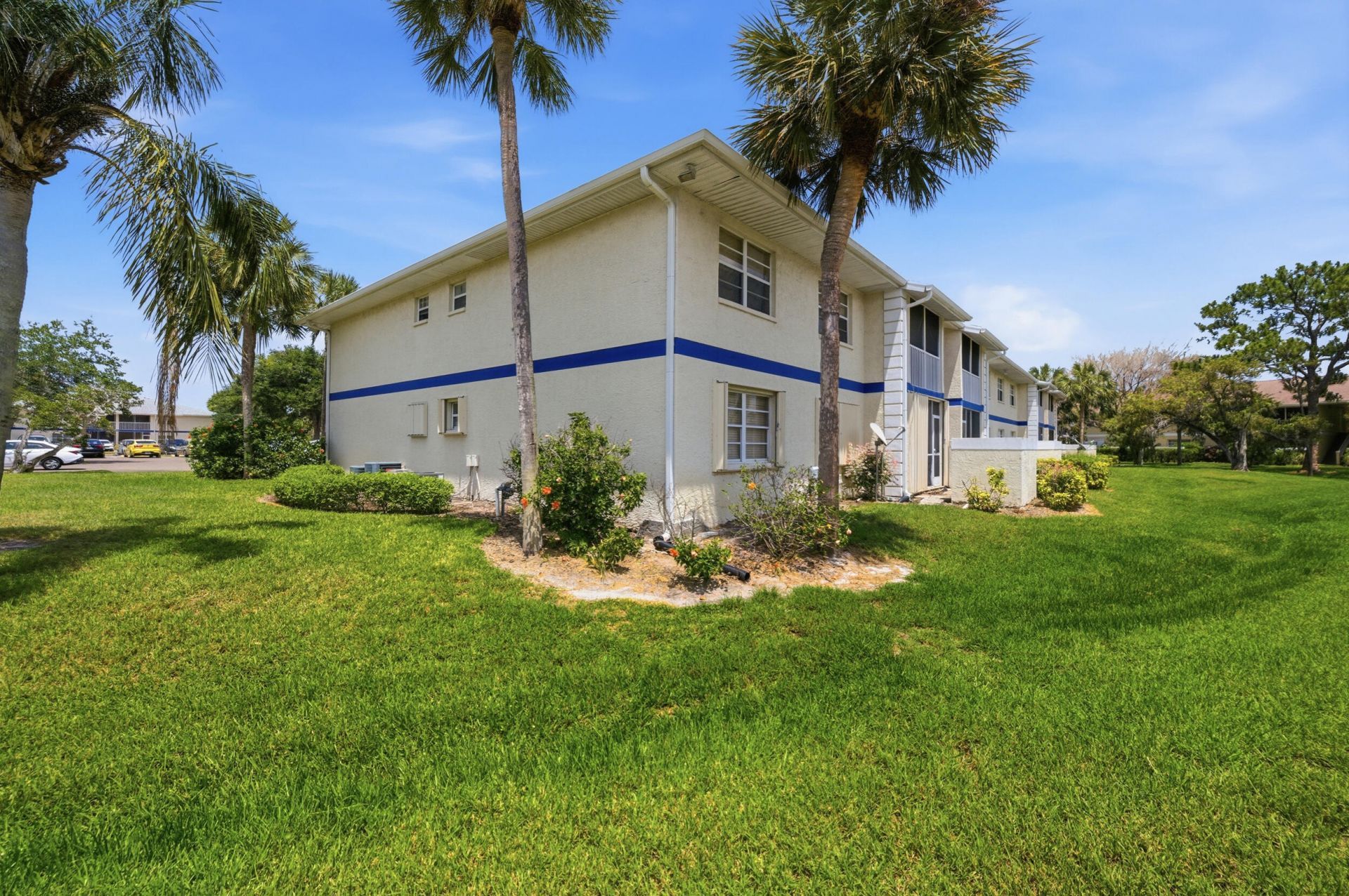 1530 SE Royal Green Circle, Unit 204, Port Saint Lucie, FL 34952 Photo