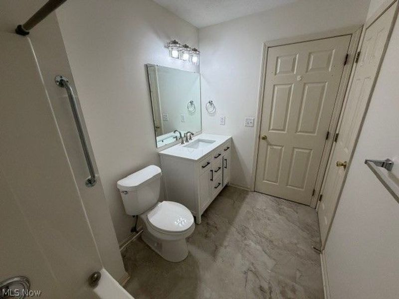 240 Steeplechase, Wickliffe, OH 44092 Photo 15