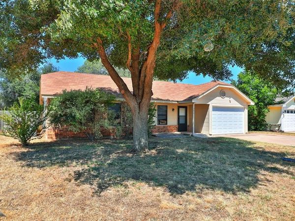 3674 Radcliff Road, Abilene, TX 79602