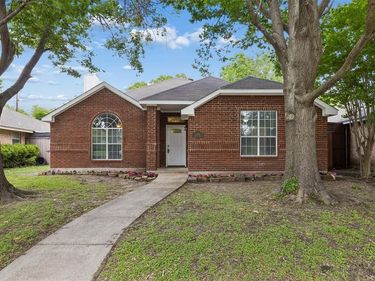 2345 Park Vista Drive, Dallas, TX 75228
