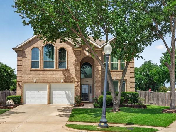 3905 Lacebark Lane, Bedford, TX 76021