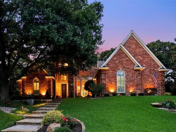 803 Woodcrest Court, Southlake, TX 76092