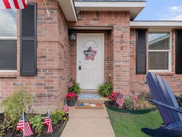 9037 Troy Drive , Fort Worth, TX 76123