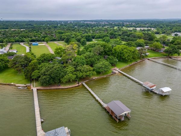 10814 Power Squadron Road, Azle, TX 76020