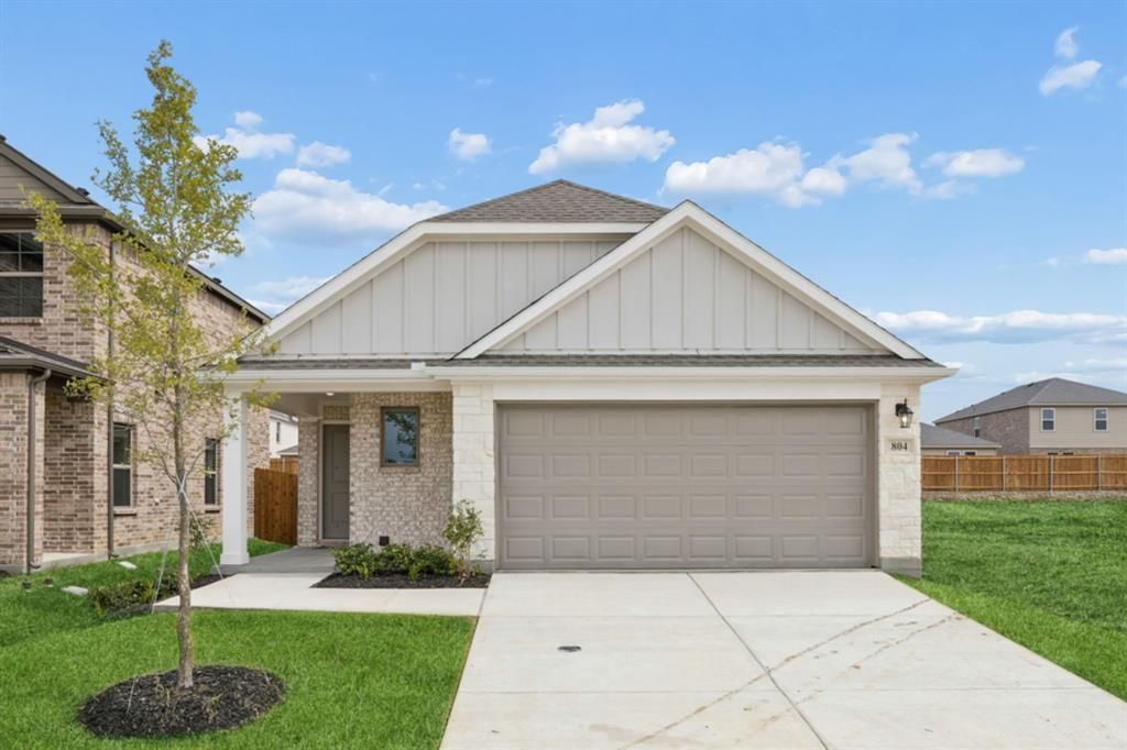 804 Hillcrest Boulevard, Princeton, TX 75407 Main Photo