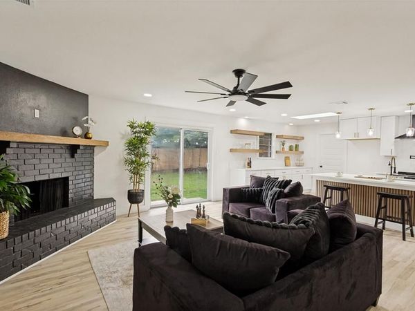 3816 Springbranch Drive, Benbrook, TX 76116