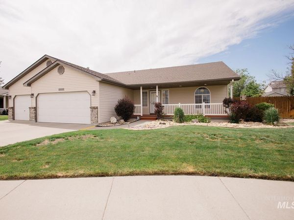 1321 NW Pintail Street, Mountain Home, ID 83647