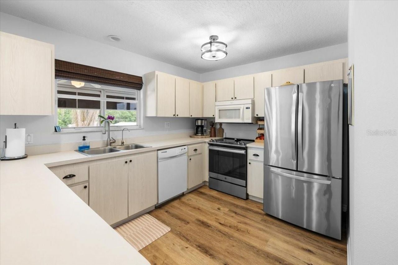 7264 Aberdeen Court, Weeki Wachee, FL 34607 Photo