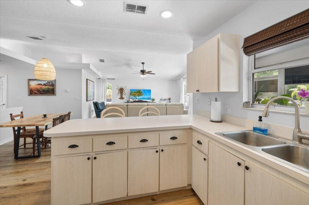 7264 Aberdeen Court, Weeki Wachee, FL 34607 Photo