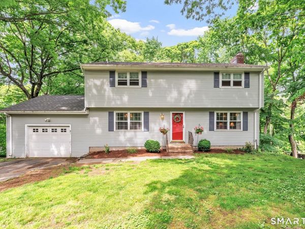21 Overlook , Trumbull, CT 06611