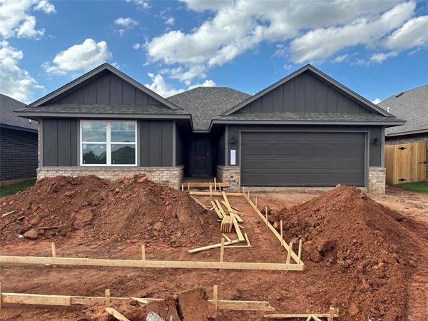 10641 SW 18th Street, Yukon, OK 73099
