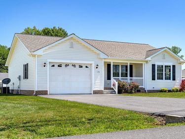 106 7TH ST, GROTTOES, VA 24441