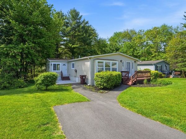 6 Evergreen Circle, Rockland, MA 02370