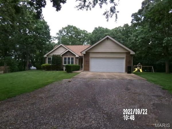 56 W Nottingham Circle, Sullivan, MO 63080