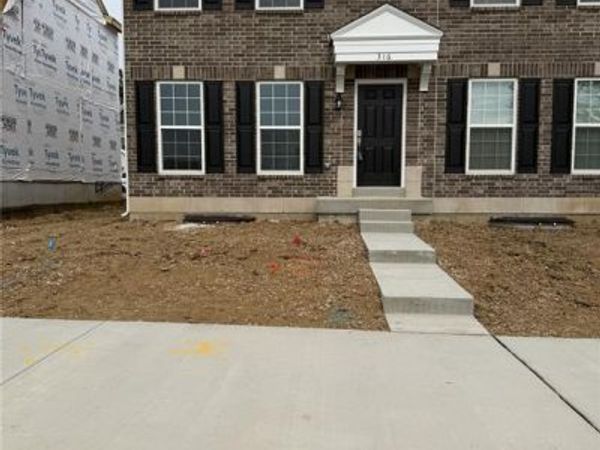 316 Fall Harvest Parkway, Wentzville, MO 63385