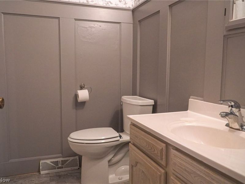 7639 Chillicothe Road, Mentor, OH 44060 Photo 17
