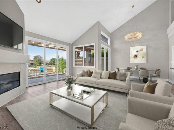 8185 Round Hills Circle , Las Vegas, NV 89113