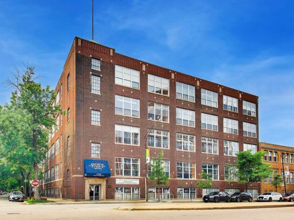 1733 W Irving Park Road , Unit 409, Chicago, IL 60613