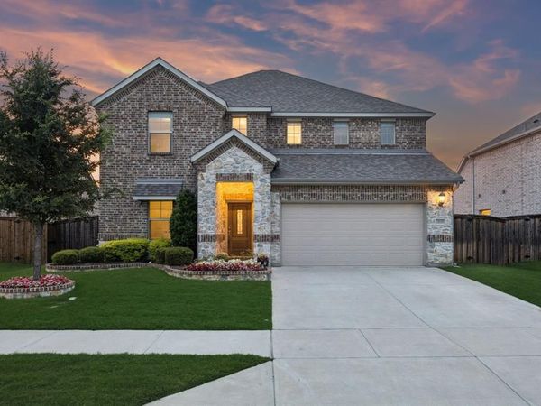 10105 Lakemont Drive , Fort Worth, TX 76131