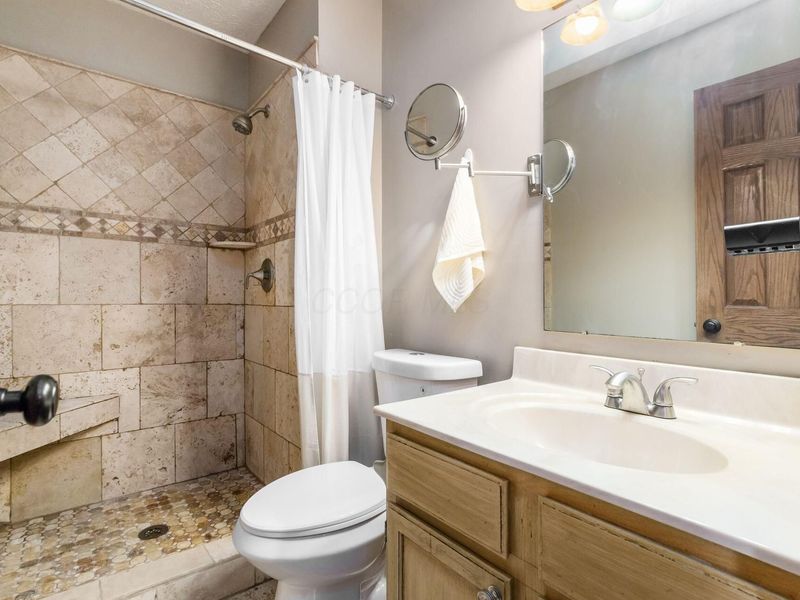1401 Village Drive , Marysville, OH 43040 Photo 17