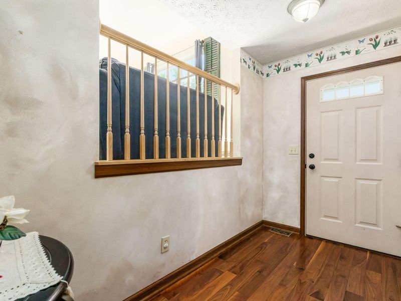 1401 Village Drive , Marysville, OH 43040 Photo 4