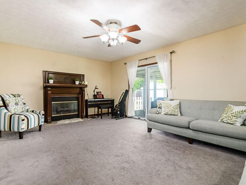 1401 Village Drive , Marysville, OH 43040 Photo 6