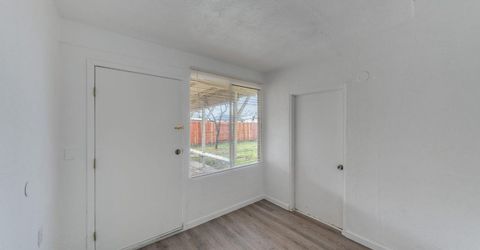 2190 Meadowglen Ave, Sacramento, CA 95832 Photo