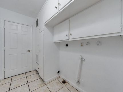 2190 Meadowglen Ave, Sacramento, CA 95832 Photo